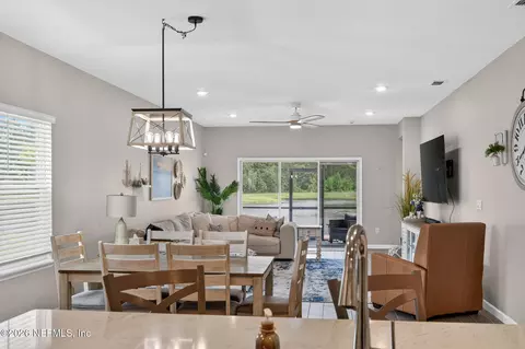 Dining - 75741 Pondside Ln, Yulee, FL 32097 photo 1 of 5