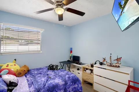 Bedroom - 2608 Sack Dr E, Jacksonville, FL 32216 photo 2 of 7