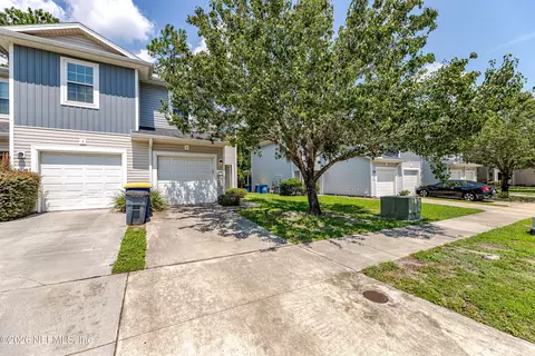 1737 Biscayne Bay Cir, Jacksonville, FL 32218