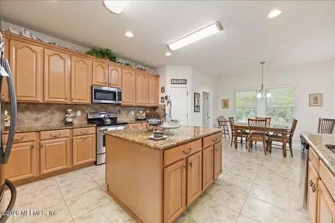 Kitchen - 20 Sadie Ct, Saint Augustine, FL 32095 photo 2 of 3