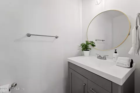 Bath - 67 Oneida St, Saint Augustine, FL 32084 photo 2 of 2