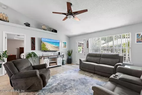 Living - 1991 Eclipse Dr, Middleburg, FL 32068 photo 1 of 1