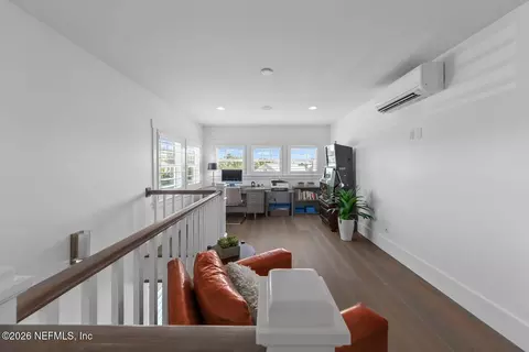 Entry Way - 195 15th St, Atlantic Beach, FL 32233 photo 1 of 4
