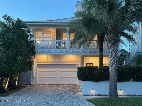 Exterior - 195 15th St, Atlantic Beach, FL 32233 photo 6 of 8