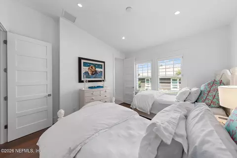 Bedroom - 195 15th St, Atlantic Beach, FL 32233 photo 1 of 3
