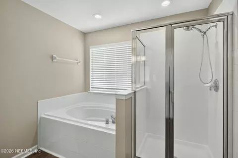 Bath - 1335 Ivyhedge Ave, Saint Augustine, FL 32092 photo 6 of 6