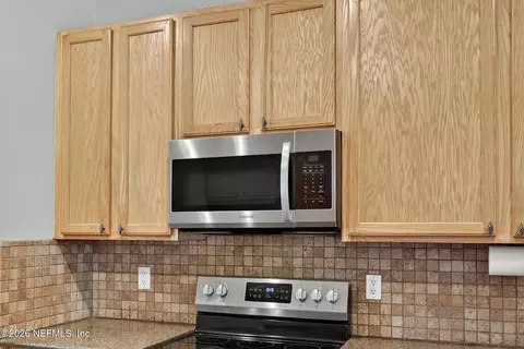 Kitchen - 1335 Ivyhedge Ave, Saint Augustine, FL 32092 photo 3 of 5