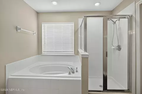 Bath - 1335 Ivyhedge Ave, Saint Augustine, FL 32092 photo 4 of 6