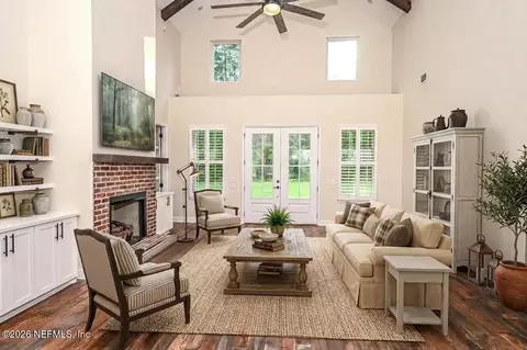 Living - 27 Jones Rd, Macclenny, FL 32063 photo 2 of 6