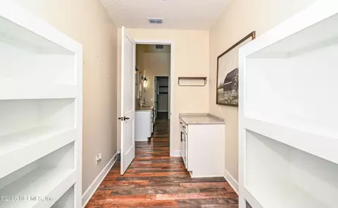 Entry Way - 27 Jones Rd, Macclenny, FL 32063 photo 1 of 2
