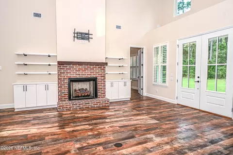 Living - 27 Jones Rd, Macclenny, FL 32063 photo 3 of 6