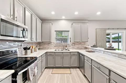 Kitchen - 3114 Double Oaks Dr, Jacksonville, FL 32226 photo 2 of 5