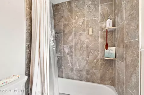 Bath - 3114 Double Oaks Dr, Jacksonville, FL 32226 photo 3 of 7