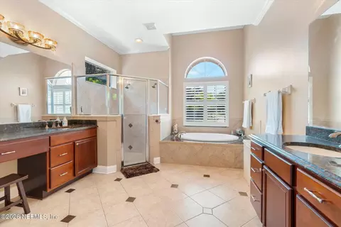 Bath - 460 Gallardo Cir, Saint Augustine, FL 32086 photo 2 of 7