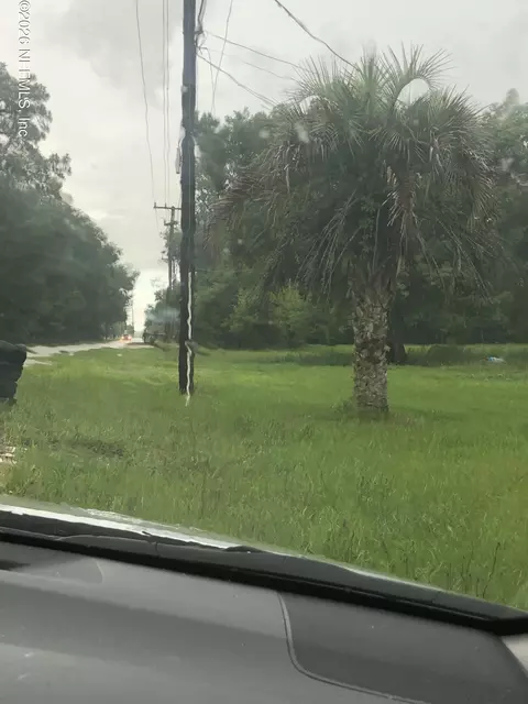 237 Old Highway 17, Pomona Park, FL 32181