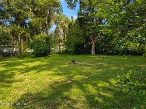 Other - 423 Holiday Dr, Interlachen, FL 32148 photo 5 of 7
