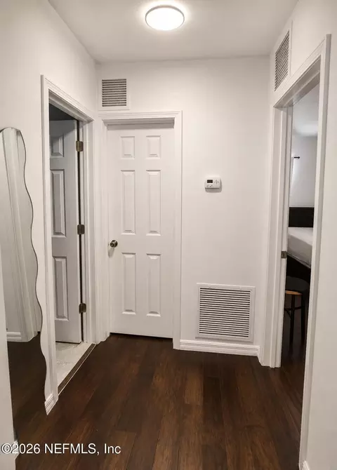 Entry Way - 423 Holiday Dr, Interlachen, FL 32148 photo 1 of 1