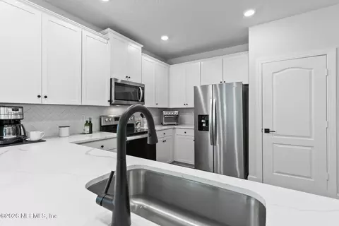 Kitchen - 52 Falcon Ridge Rd, Saint Augustine, FL 32084 photo 6 of 6
