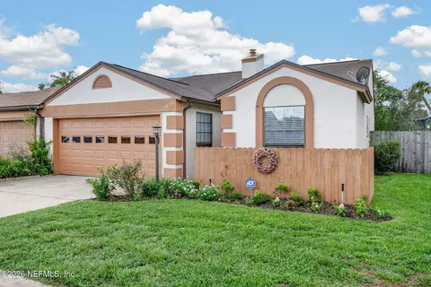 7814 Fawn Brook Cir W, Jacksonville, FL 32256