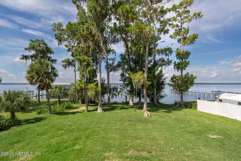 109 St Johns Blvd, East Palatka, FL 32131