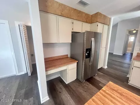 Kitchen - 702 Nieves Ln, Saint Augustine, FL 32086 photo 8 of 9