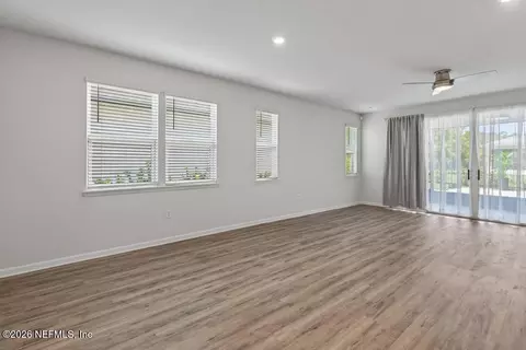 Living - 75685 Spoonbill Ln, Yulee, FL 32097 photo 3 of 12