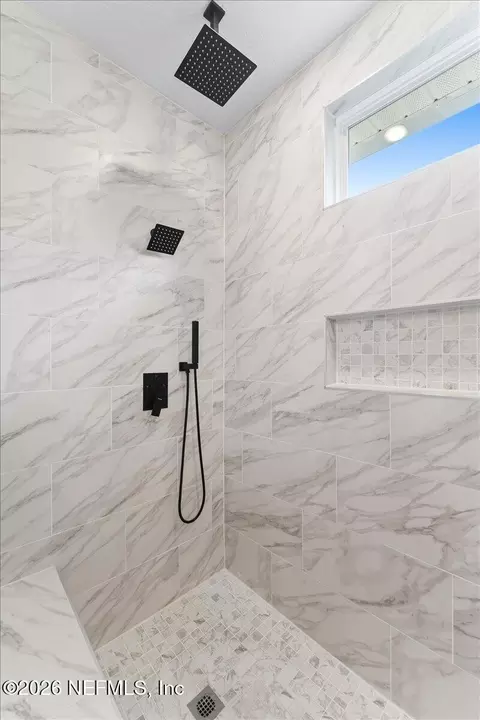 Bath - 251 Tintamarre Dr, Saint Augustine, FL 32092 photo 3 of 5