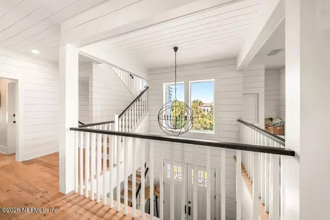 Entry Way - 1960 Beach Ave, Atlantic Beach, FL 32233 photo 5 of 7