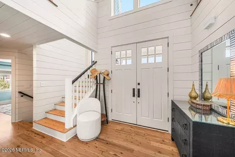 Entry Way - 1960 Beach Ave, Atlantic Beach, FL 32233 photo 1 of 7