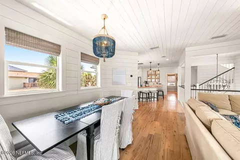 Dining - 1960 Beach Ave, Atlantic Beach, FL 32233 photo 1 of 1