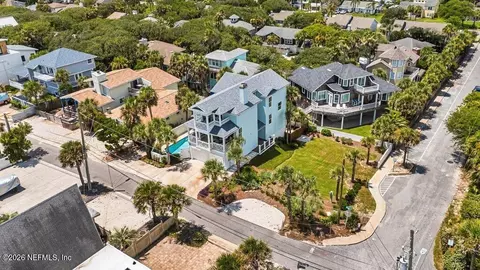 View/Area - 1960 Beach Ave, Atlantic Beach, FL 32233 photo 2 of 8