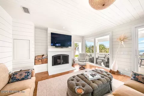 Living - 1960 Beach Ave, Atlantic Beach, FL 32233 photo 3 of 6