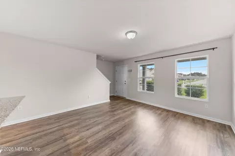Living - 764 Constitution Pl, Macclenny, FL 32063 photo 4 of 5