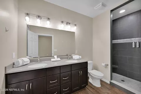 Bath - 4 E San Carlos Ave, Saint Augustine, FL 32084 photo 4 of 6