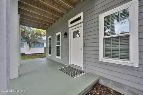 Exterior - 4 E San Carlos Ave, Saint Augustine, FL 32084 photo 5 of 11