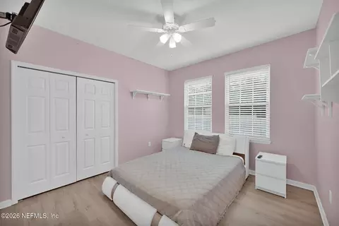 Bedroom - 4 E San Carlos Ave, Saint Augustine, FL 32084 photo 3 of 5