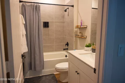 Bath - 953 Morgans Treasure Rd, Saint Augustine, FL 32084 photo 1 of 4