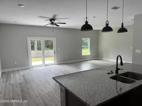 8740 Susie St, Jacksonville, FL 32210