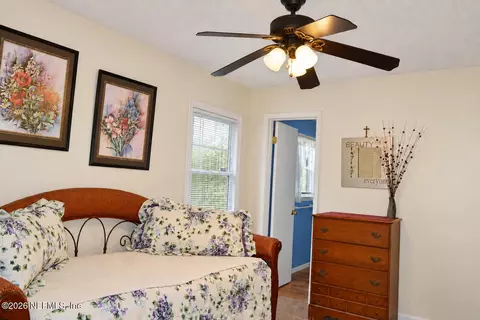 Bedroom - 199 Main St, Atlantic Beach, FL 32233 photo 4 of 4