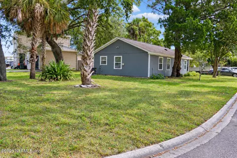 Exterior - 199 Main St, Atlantic Beach, FL 32233 photo 3 of 5