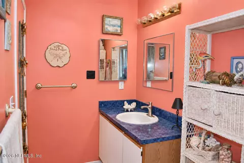 Bath - 199 Main St, Atlantic Beach, FL 32233 photo 2 of 4