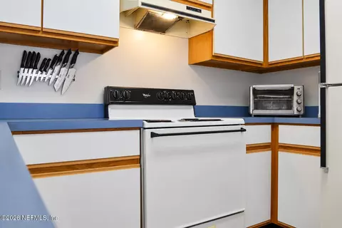 Kitchen - 199 Main St, Atlantic Beach, FL 32233 photo 2 of 2
