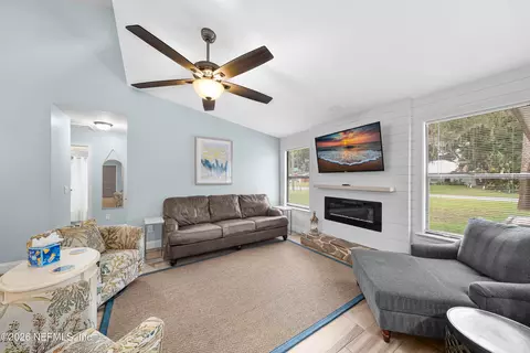 Living - 602 St Augustine South Dr, Saint Augustine, FL 32086 photo 2 of 2