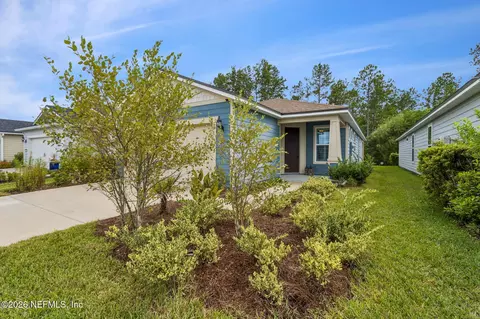 Exterior - 530 Continuum Loop, Yulee, FL 32097 photo 6 of 35