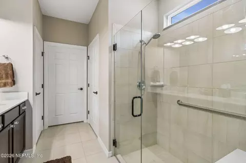 Bath - 530 Continuum Loop, Yulee, FL 32097 photo 3 of 5