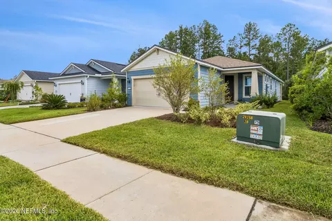 Exterior - 530 Continuum Loop, Yulee, FL 32097 photo 2 of 35