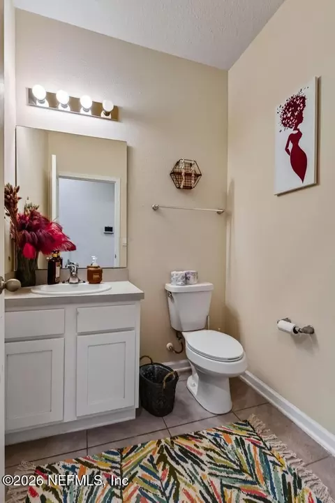 Bath - 86830 Iron Rail Ct, Yulee, FL 32097 photo 2 of 6