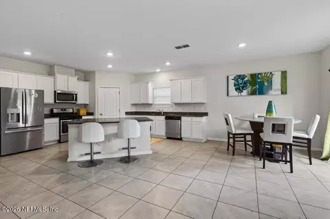 Kitchen - 86830 Iron Rail Ct, Yulee, FL 32097 photo 1 of 11