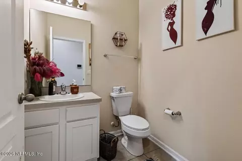 Bath - 86830 Iron Rail Ct, Yulee, FL 32097 photo 1 of 6