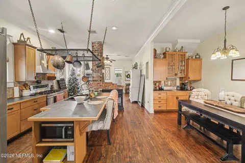 Kitchen - 320 E 9th St, Jacksonville, FL 32206 photo 2 of 2